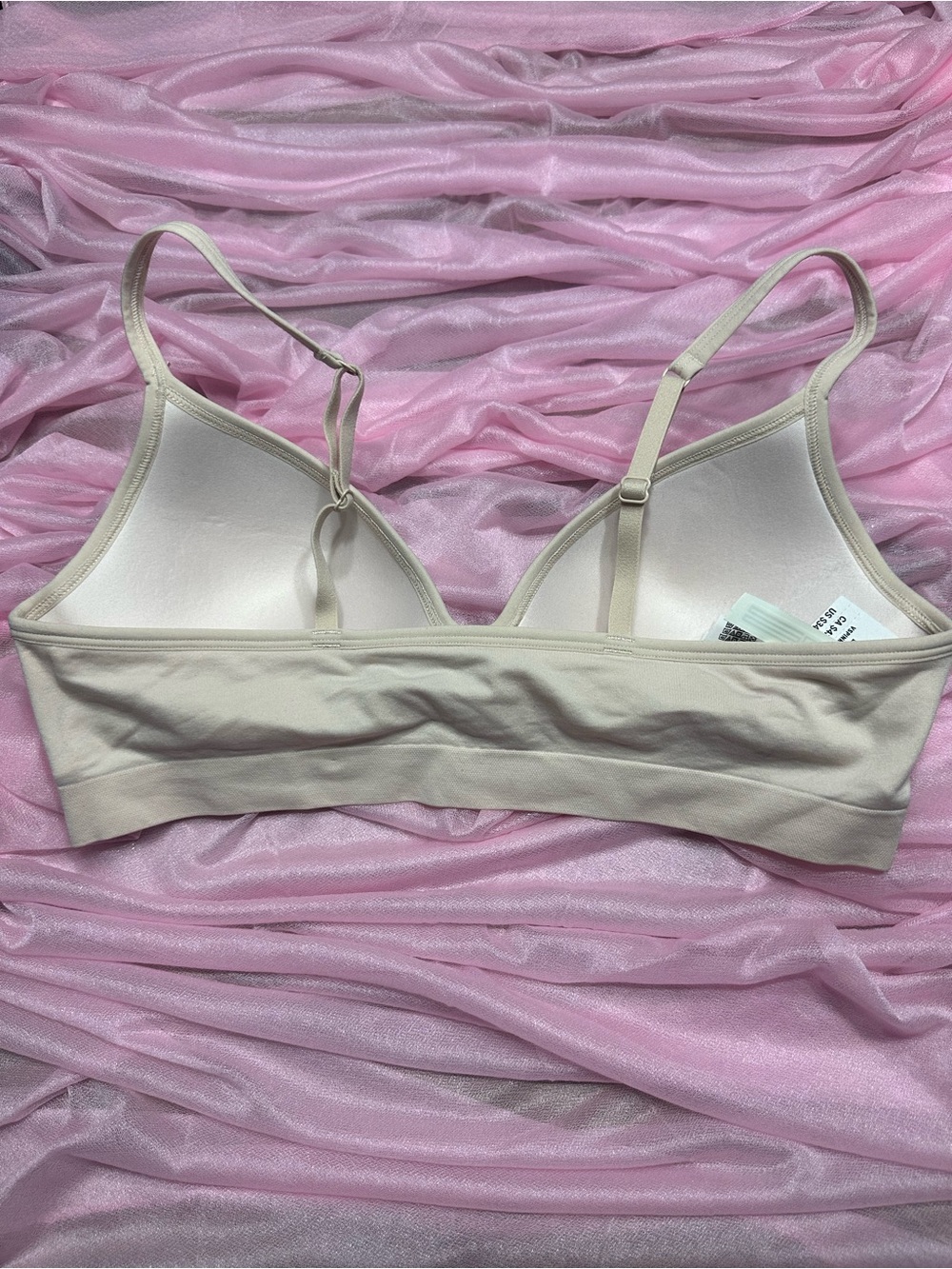 Victoria's Secret Push Up Seamless Wireless Bra - Large - Picture 4 of 7